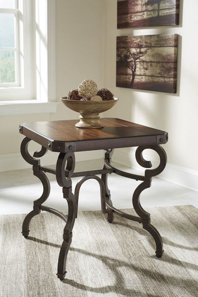 Picture of Hadelyn Square End Table * D