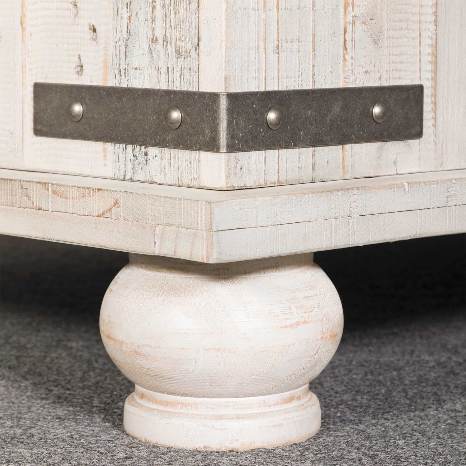 Carynhurst Lift Cocktail Table | T757-9 | AFW.com
