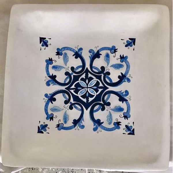 Picture of Square Plate With Blue Design
