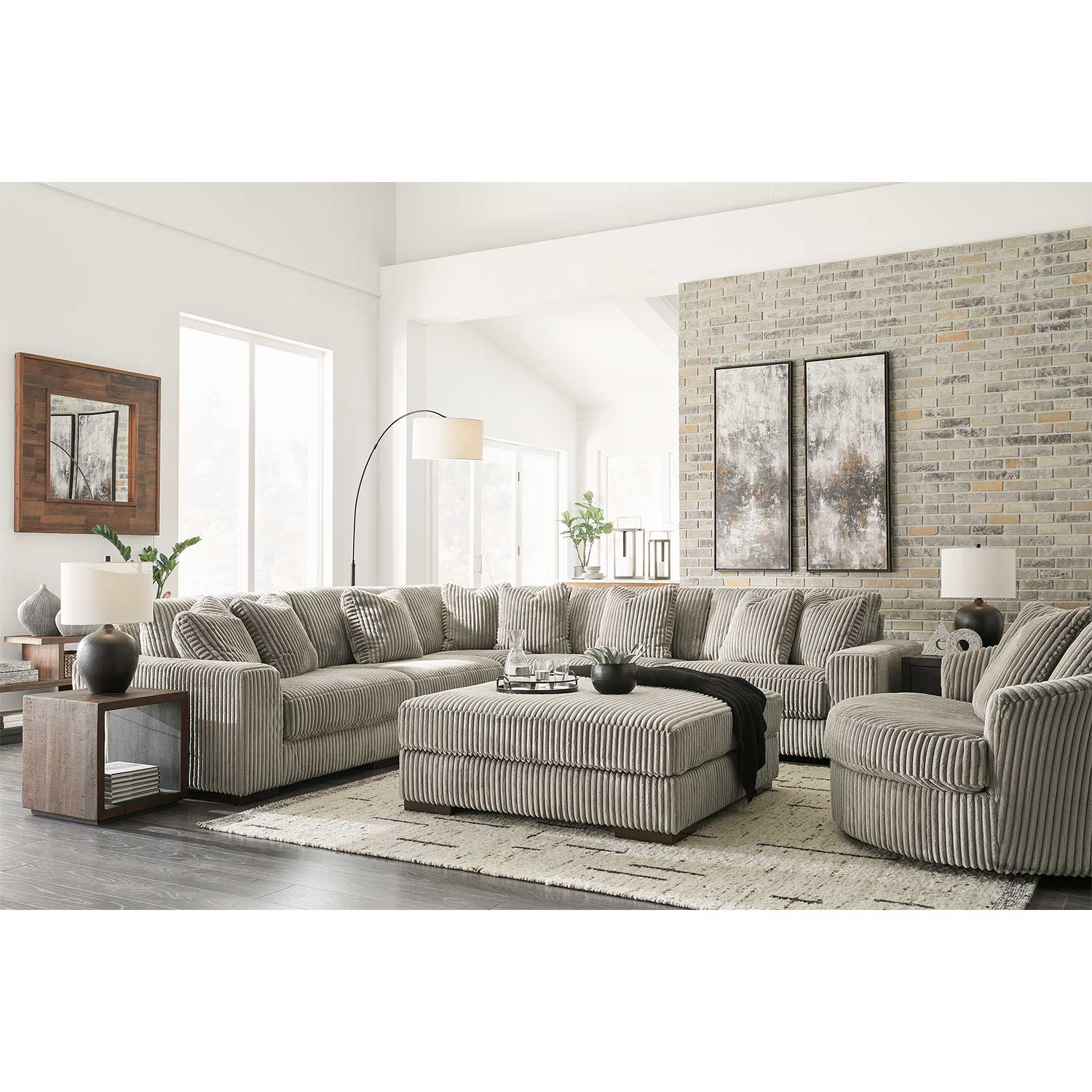 Lindyn Fog 5PC Sectional | PP1-211-5PC | AFW.com
