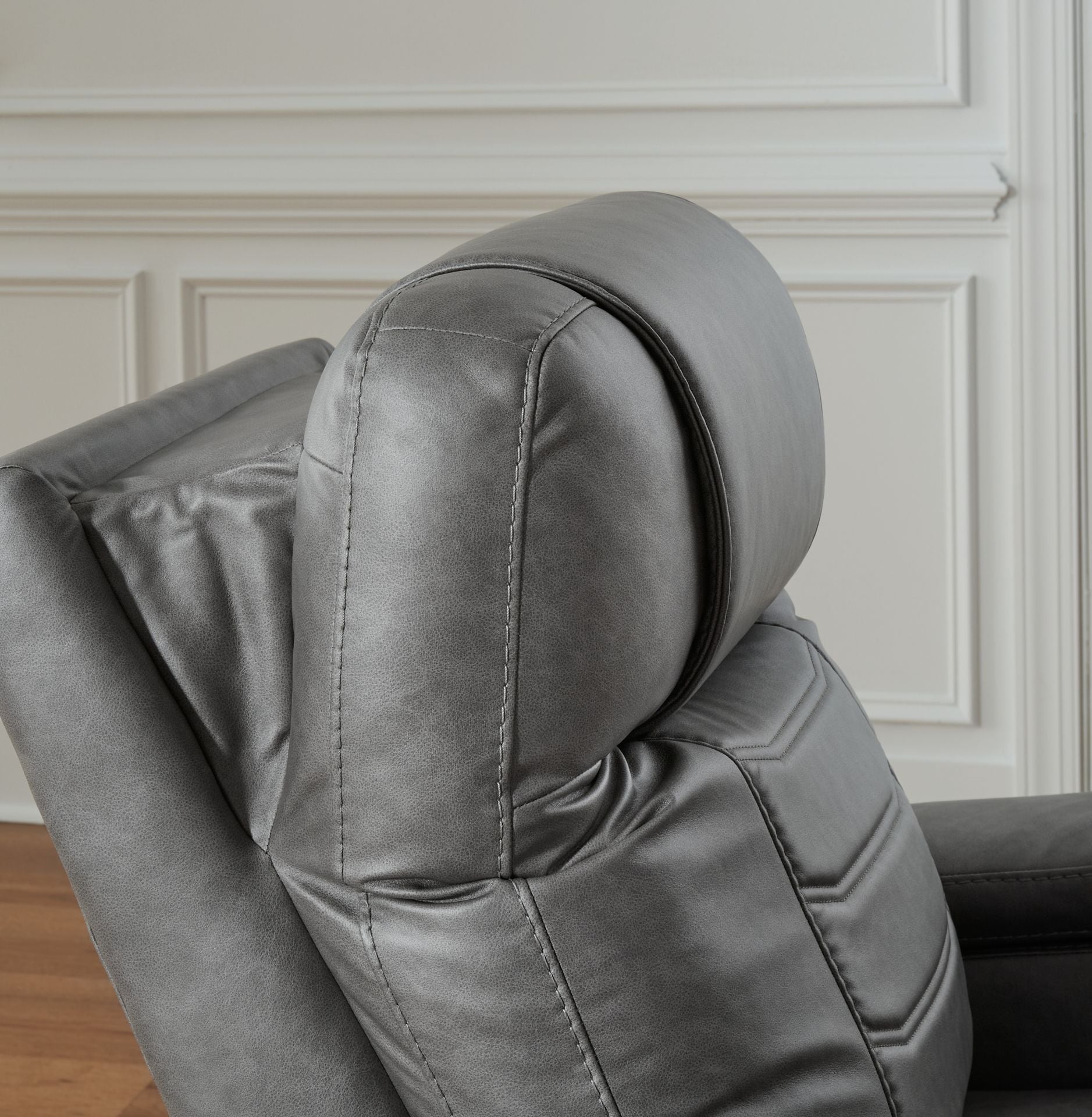 AIR &様 グレー レザー Shadowboxer Slate Dual Power Zero Gravity Recliner - Ashley