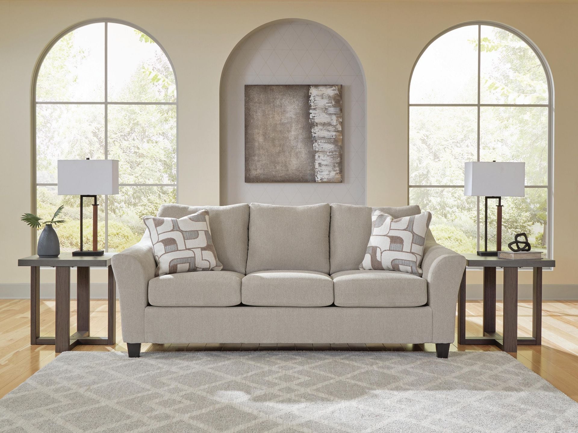 エルセーヌ　スレア　アピシア Willarae Beige Sofa - Ashley Furniture | AFW.com
